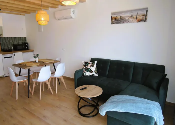 Vakantiehuis New Homes For 6 People, *